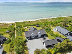 Holiday Home Elspeth - 25m from the sea by Interhome, Knebel
